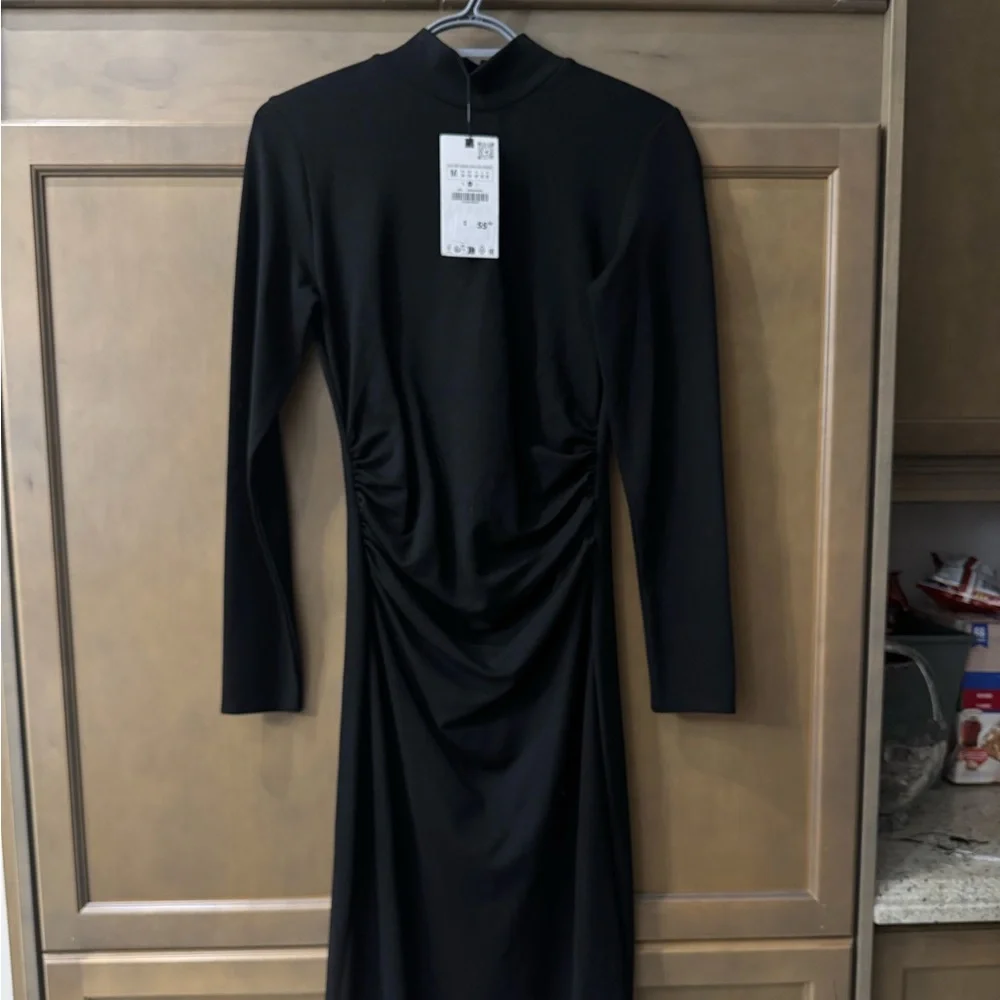 Zara Black Long-Sleeve Ruched Maxi Dress - Picture 2 of 6